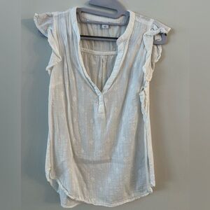Old Navy White Flutter Sleeve Blouse